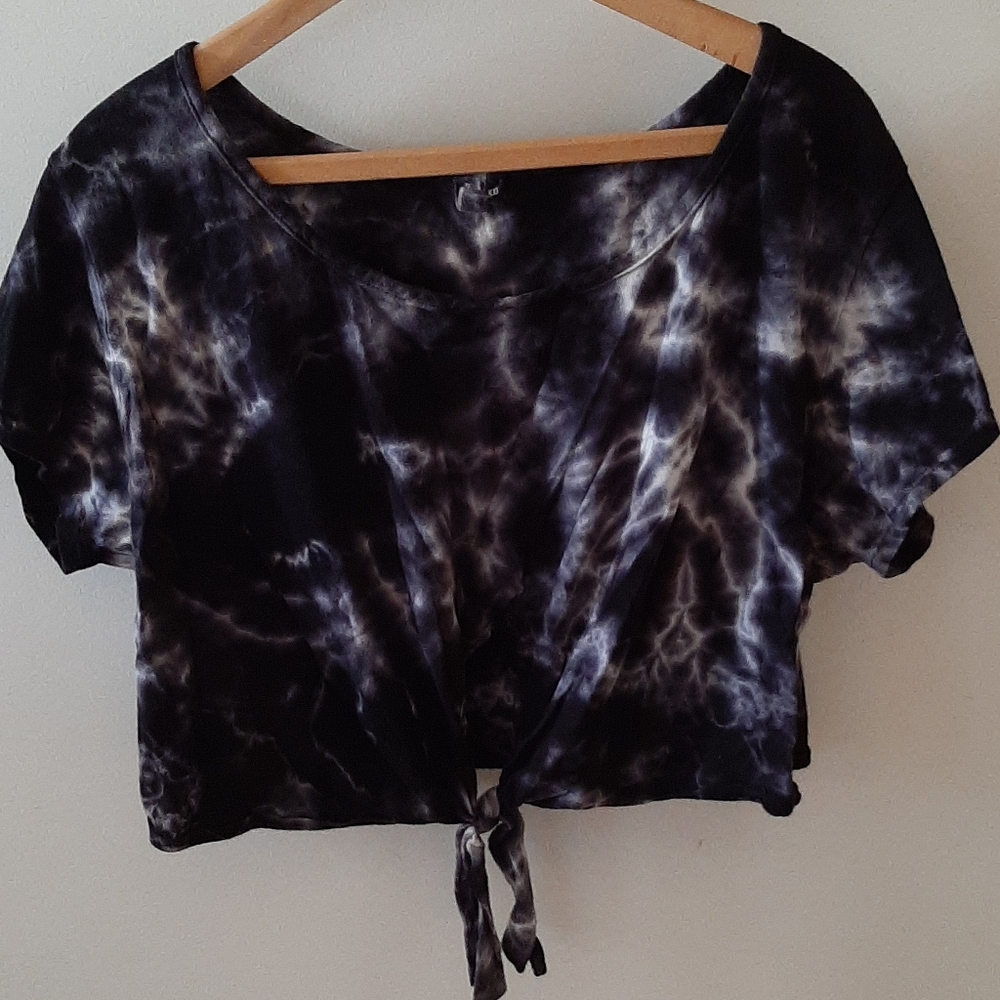 Tie dye crop shirt